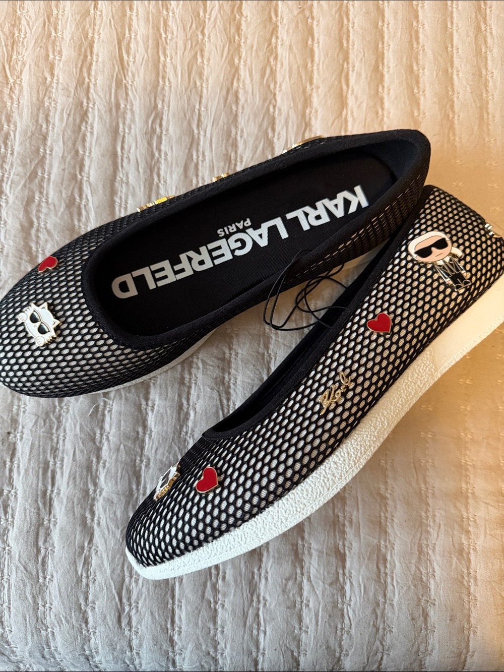 KARL LAGERFELD Paris Ballet Flats - Iconic Emblems Red/White/Gold NWOT 7.5 ❤️ - Picture 1 of 8